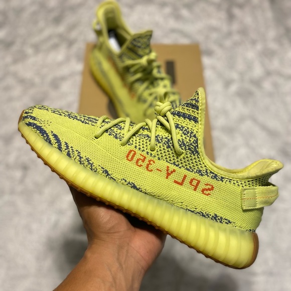 Adidas originals Yeezy Boost 350 V2 ‘Semi Frozen Yellow’ - Picture 1 of 9